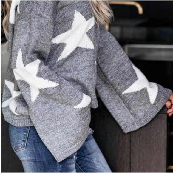 PROMESA BELL SLEEVE STAR PRINT SWEATER SIZE SMALL - Picture 7 of 13